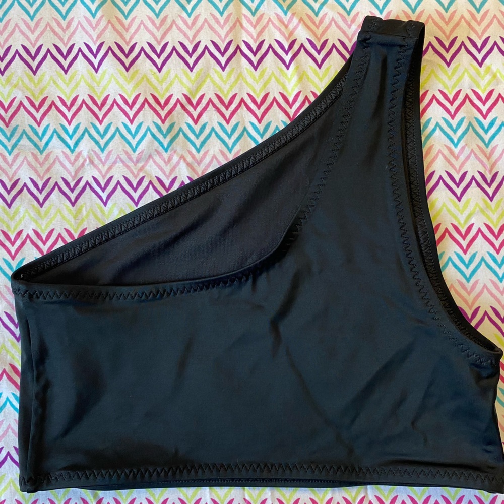 Weekday Elegant Black Size One Shoulder Bikini Top
